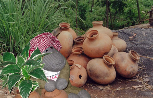 Moonkey monkey with pottery.