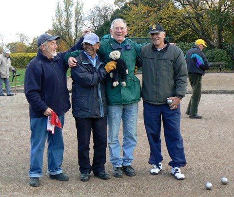 Mooch with the petanque teams