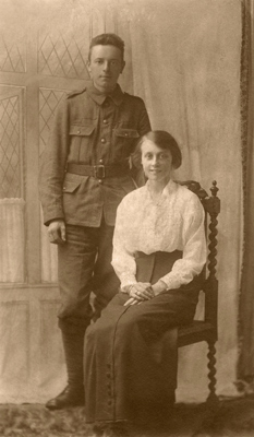 Lewis Jones and his wife Annie Frances Carpenter c1919.