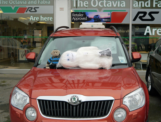 Mooch gets Skoda Yeti toy from the garage