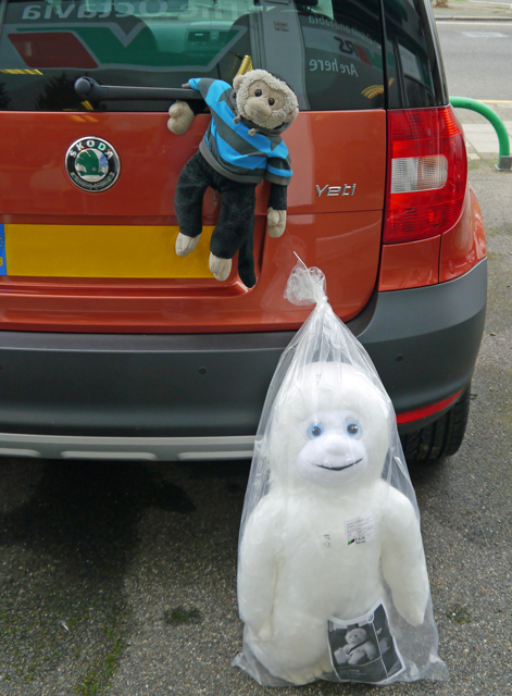 Mooch gets Skoda Yeti toy from the garage