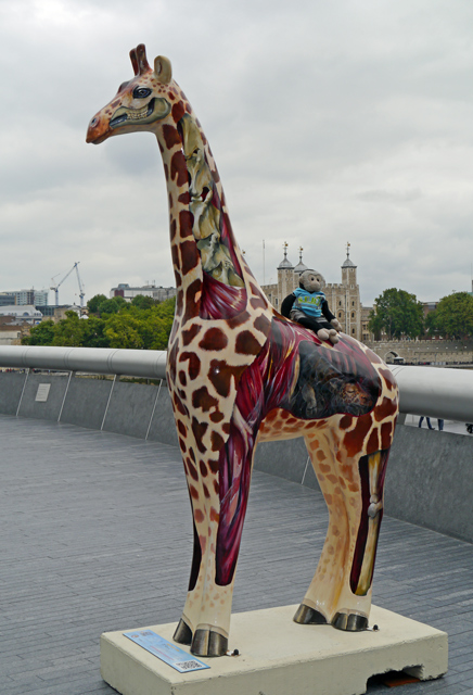 Mooch monkey at Stand Tall for Giraffes in Colchester 2013 - 9 Womb with a view