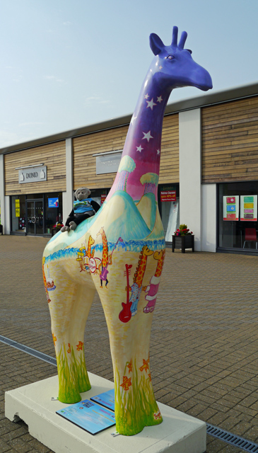 Mooch monkey at Stand Tall for Giraffes in Colchester 2013 - 29 Nextra-terrestrial