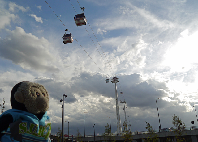 Mooch monkey uses the TfL Emirates Air Line cable car - seen from below