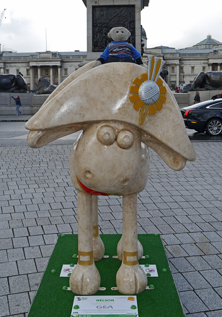 Nelson - Shaun in the City, London 2015 - Mooch monkey