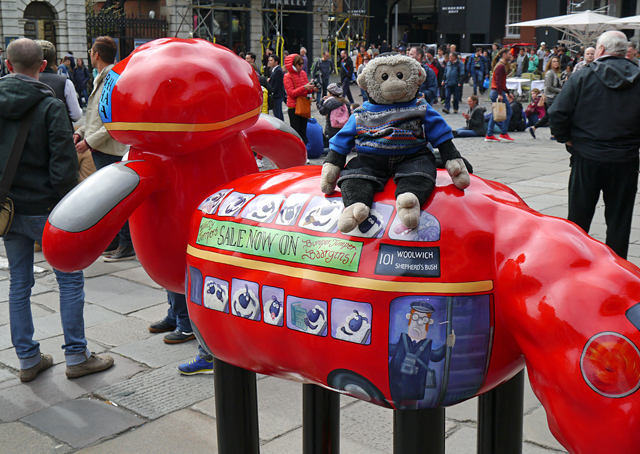 Another One Rides the Bus - Shaun in the City, London 2015 - Mooch monkey