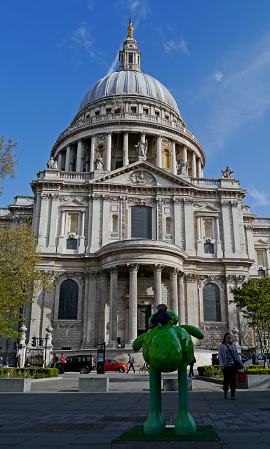 Sheep Shape & Bristol Fashion - Shaun in the City, London 2015 - Mooch monkey