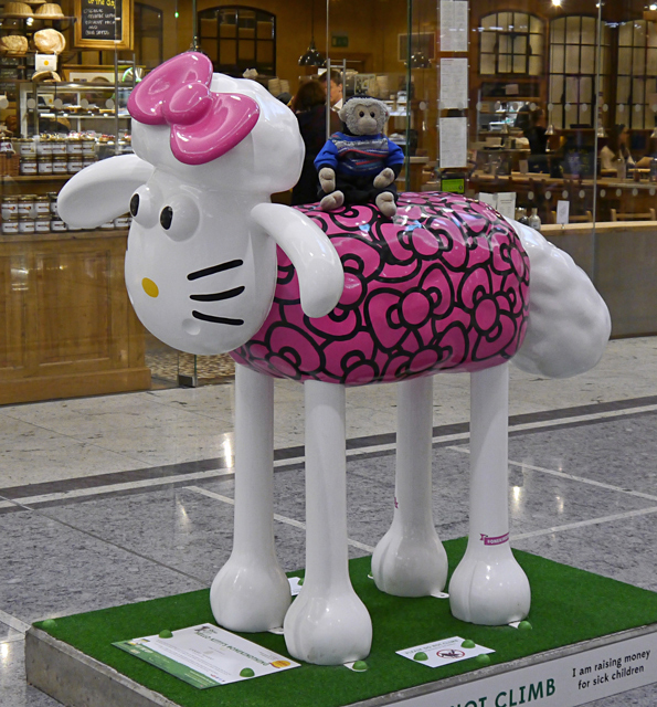 Hello Kitty's #OneKindThing - Shaun in the City, London 2015 - Mooch monkey