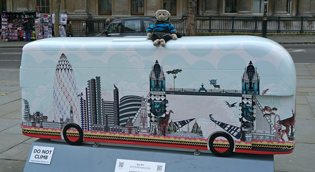 Mooch monkey at Year of the Bus London 2014 - W08 London Skyline Bus