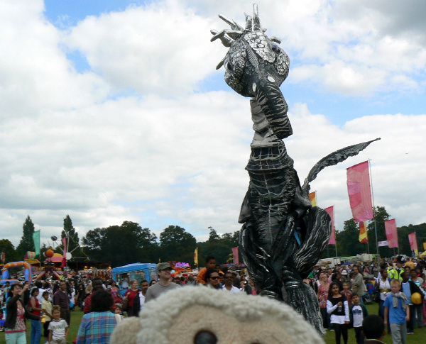 Mooch monkey with a Saurus at the Croydon Mela - August 2009.