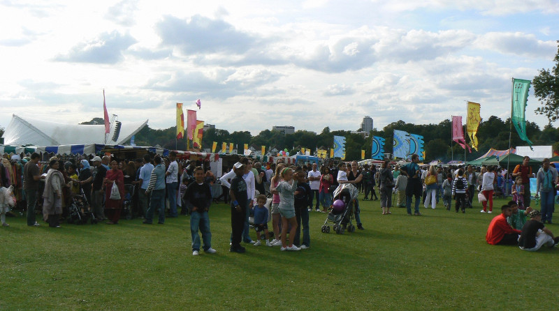 The crowd at the Croydon Mela - August 2009.