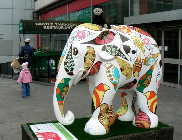 Mooch monkey at the London Elephant Parade - 006 Forever Birds.