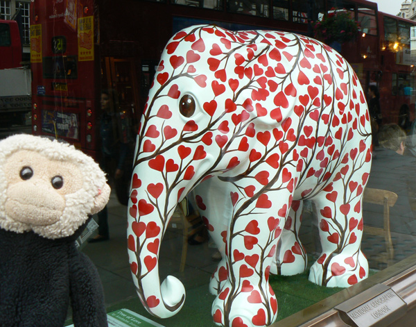 Mooch monkey at the London Elephant Parade - 007 Tree of Love