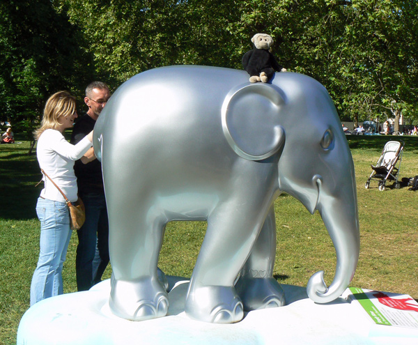 Mooch monkey at the London Elephant Parade - 011 Simply Silver.