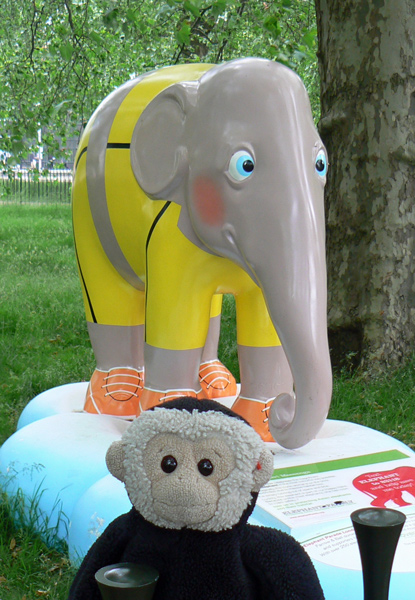 Mooch monkey at the London Elephant Parade - 022 Bolt.