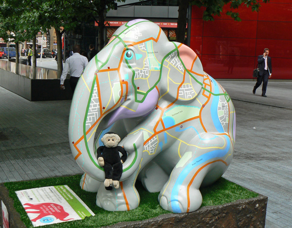 Mooch monkey at the London Elephant Parade - 045 New Map of London