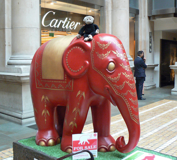 Mooch monkey at the London Elephant Parade - 107 Cartier.