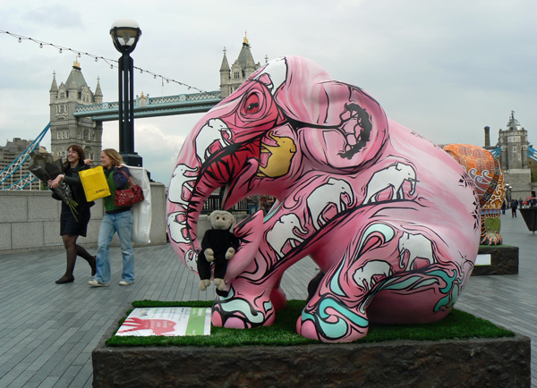 Mooch monkey at the London Elephant Parade - 122 Roselephant.