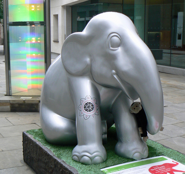 Mooch monkey at the London Elephant Parade - 175 R.