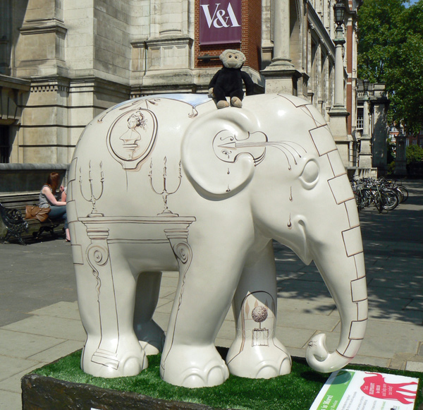 Mooch monkey at the London Elephant Parade - 185 Less is Morvi.