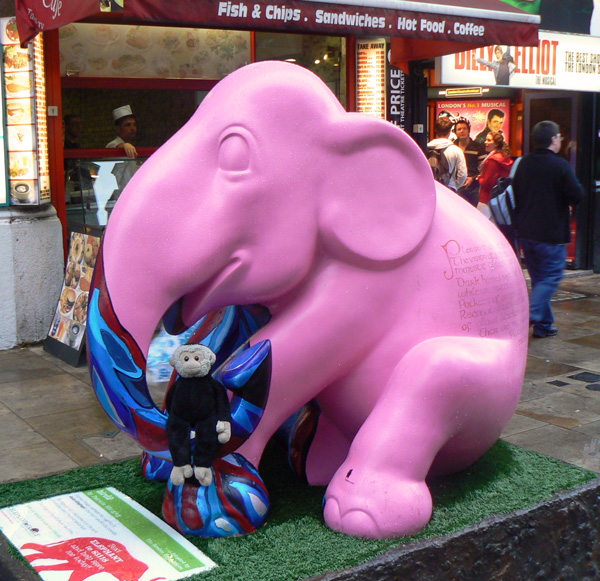 Mooch monkey at the London Elephant Parade - 192 bird2.