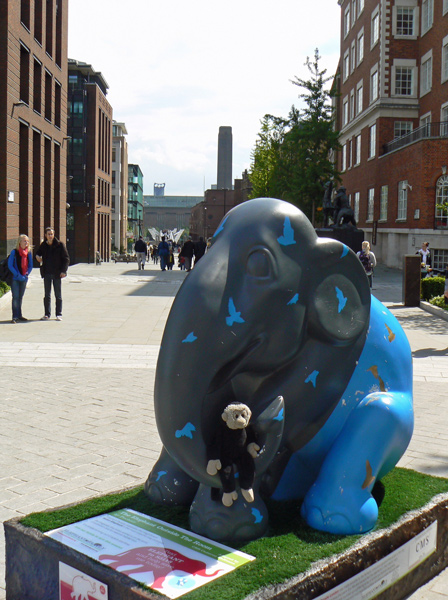 Mooch monkey at the London Elephant Parade - 201 The Elephant Outside The Room.