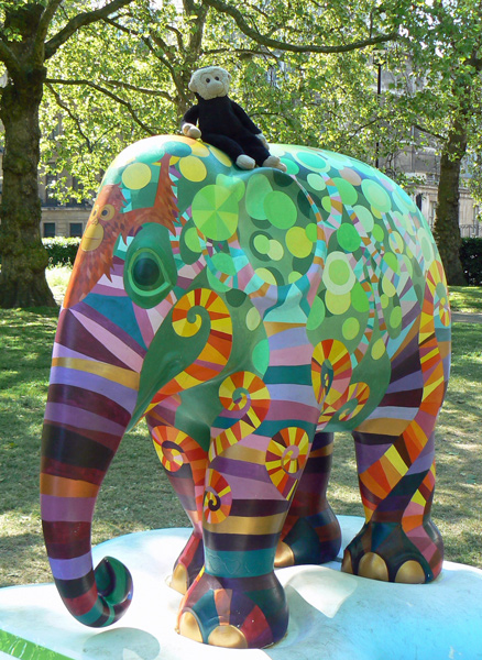 Mooch monkey at the London Elephant Parade - 210 Harapan.