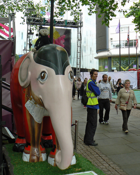 London Elephant Parade - 076 Ella May (LMA) at West End Live, Leicester Square