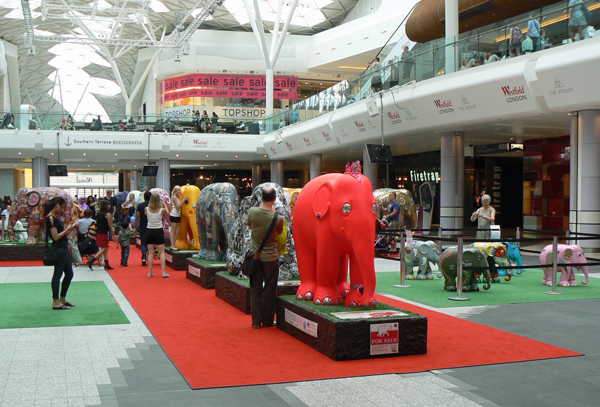 London Elephant Parade - Mooch monkey at Westfield