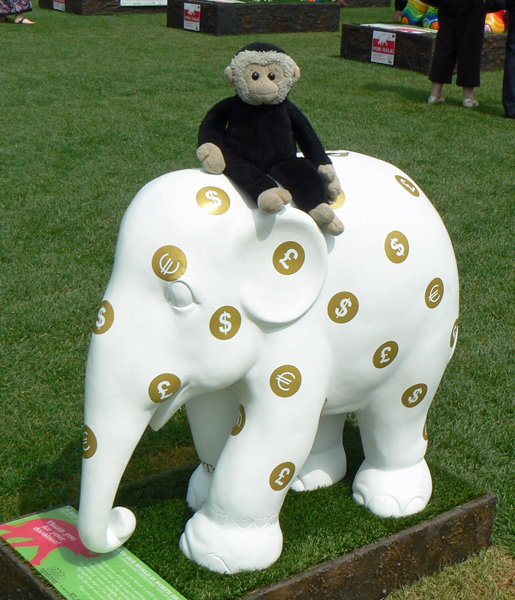 London Elephant Parade - Mooch monkey at Royal Hospital Chelsea