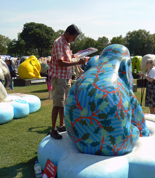 London Elephant Parade - Mooch monkey at Royal Hospital Chelsea