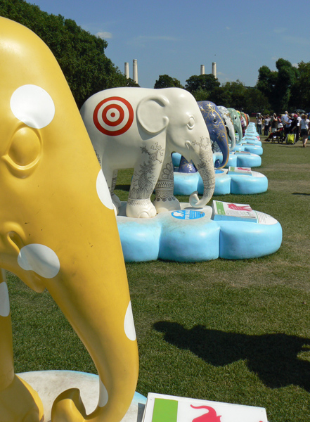 London Elephant Parade - Mooch monkey at Royal Hospital Chelsea