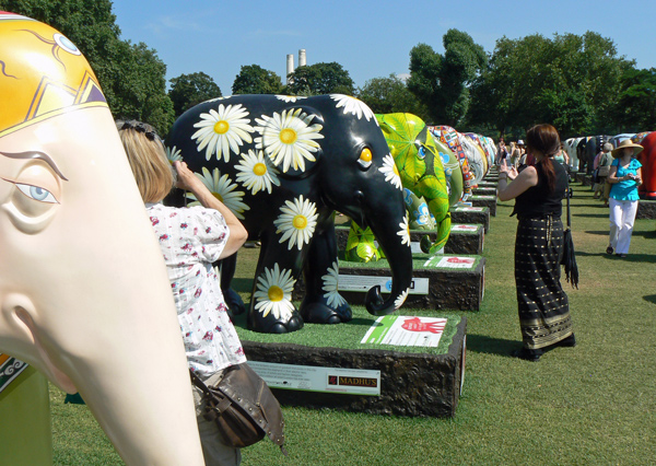 London Elephant Parade - Mooch monkey at Royal Hospital Chelsea