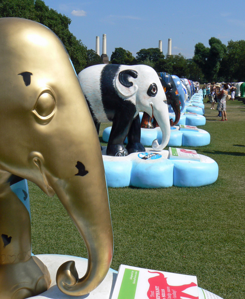 London Elephant Parade - Mooch monkey at Royal Hospital Chelsea