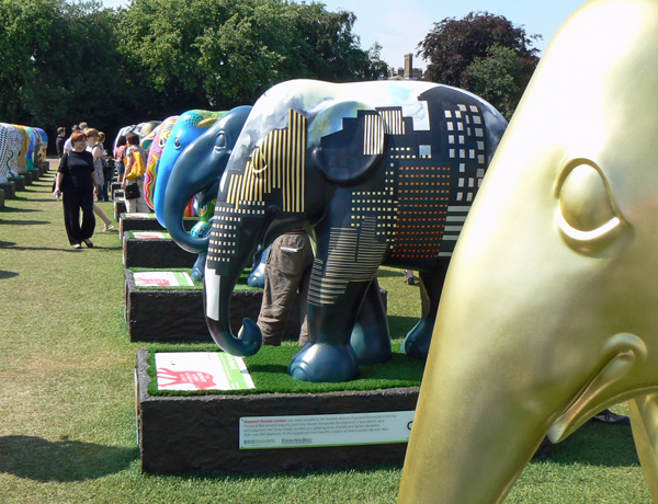 London Elephant Parade - Mooch monkey at Royal Hospital Chelsea