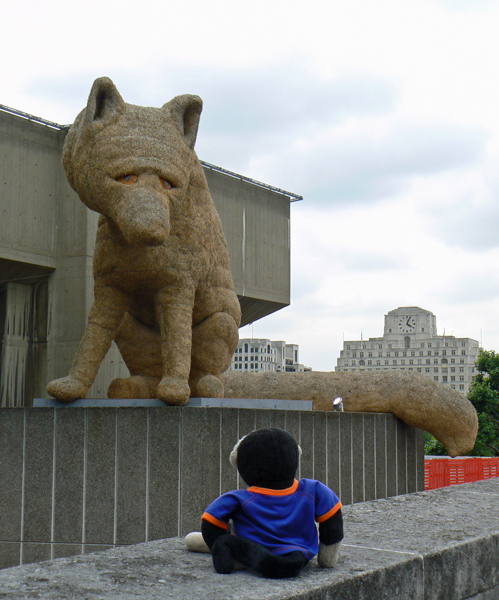 Mooch monkey visits the Summer of Smiles on the Southbank - giant urban fox