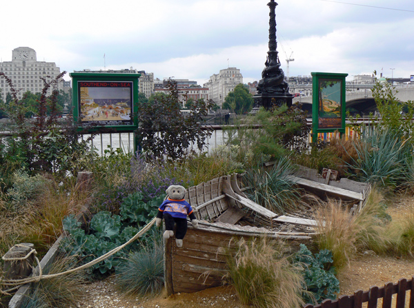 Mooch monkey visits the Summer of Smiles on the Southbank