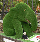 London Elephant Parade - 057 HELP!