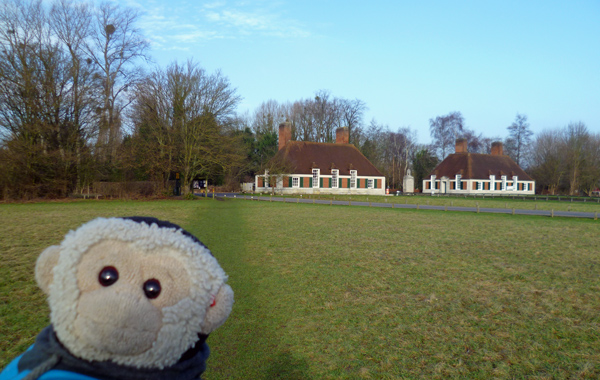 Mooch monkey at Runnymede, the Lutyens lodges.