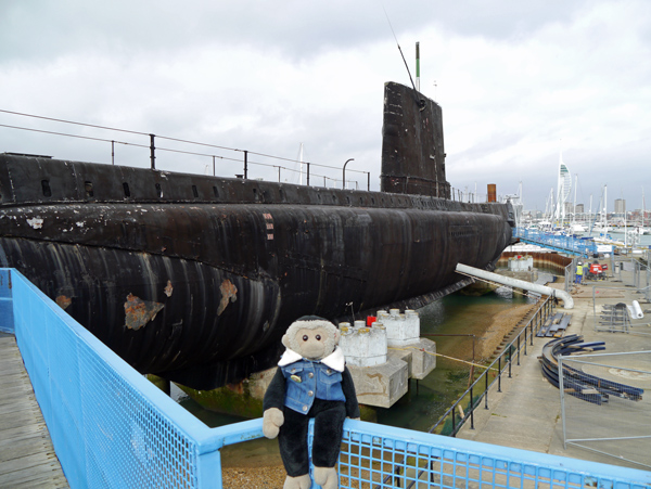 Mooch monkey at the Submarine Museum.