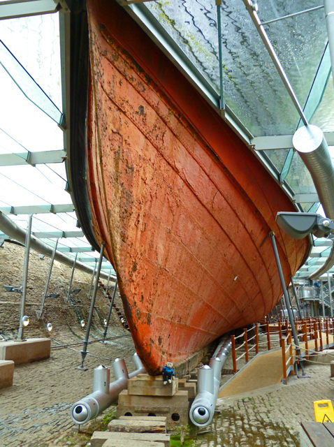 Mooch monkey at ss Great Britain in Bristol - the hull