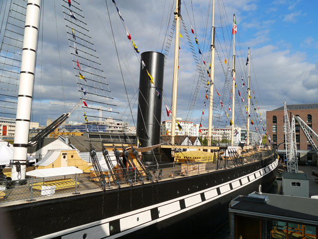 Mooch monkey at ss Great Britain in Bristol