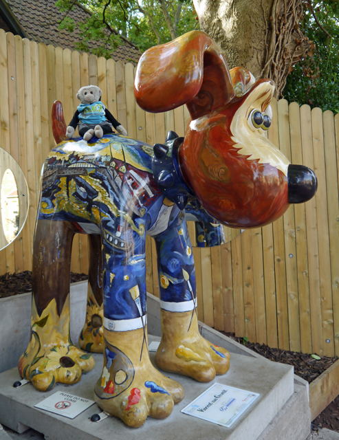 Mooch monkey at Gromit Unleashed in Bristol 2013 - 4 Vincent van Gromit