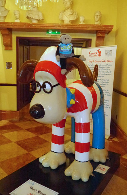 Mooch monkey at Gromit Unleashed in Bristol 2013 - 8 Where's Wallace?