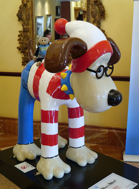 Mooch monkey at Gromit Unleashed in Bristol 2013 - 8 Where's Wallace?