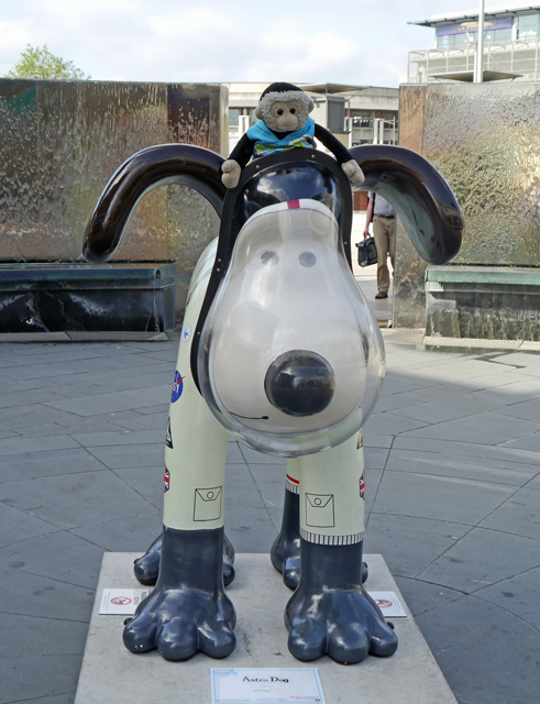 Mooch monkey at Gromit Unleashed in Bristol 2013 - 11 Astro Dog