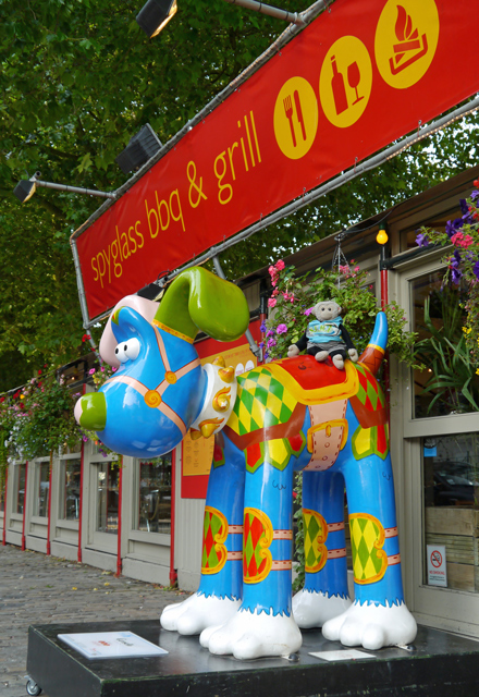 Mooch monkey at Gromit Unleashed in Bristol 2013 - 20 Carosello