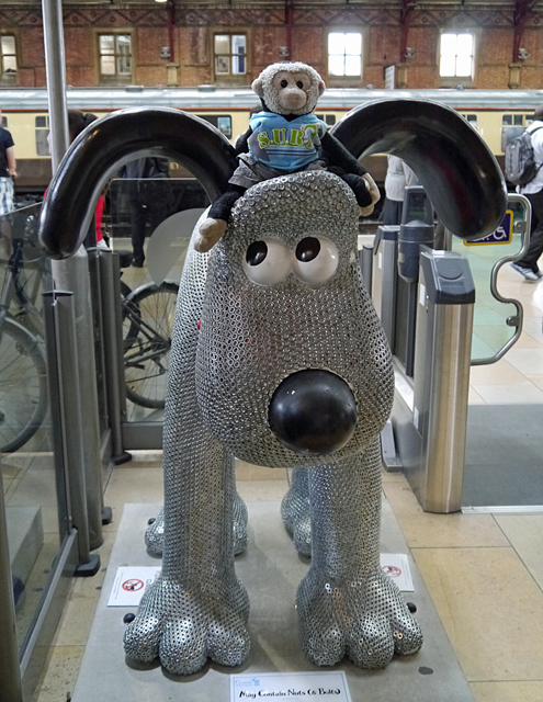 Mooch monkey at Gromit Unleashed in Bristol 2013 - 37 May Contain Nuts (& Bolts)