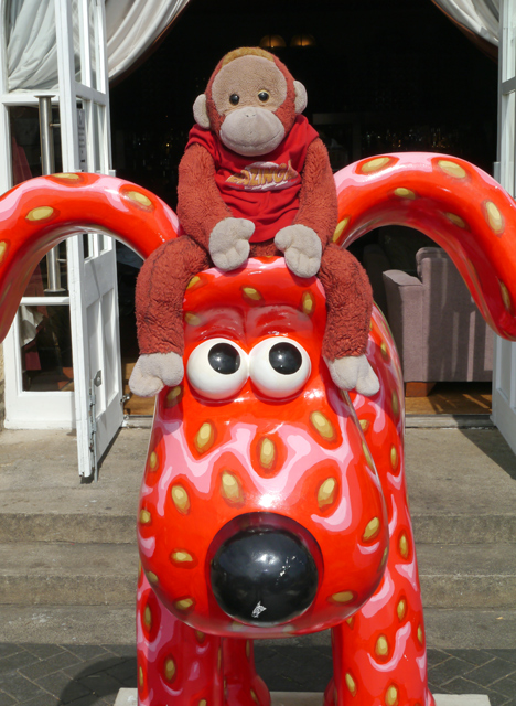 Mooch monkey at Gromit Unleashed in Bristol 2013 - 46 Gromberry