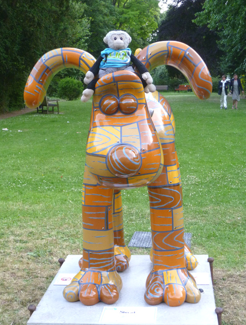 Mooch monkey at Gromit Unleashed in Bristol 2013 - 48 Sheepdog